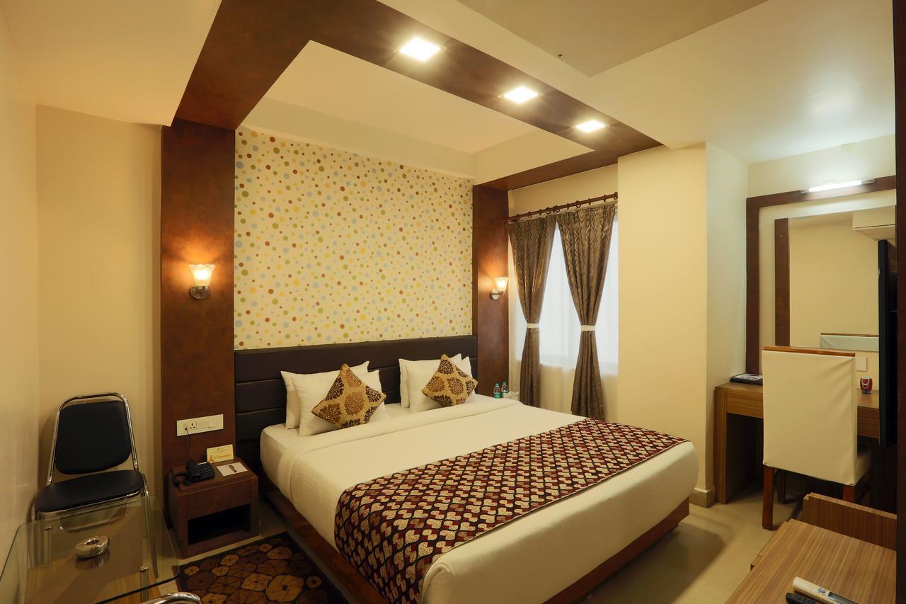 Hotel Sj International กูวาฮาติ ภายนอก รูปภาพ