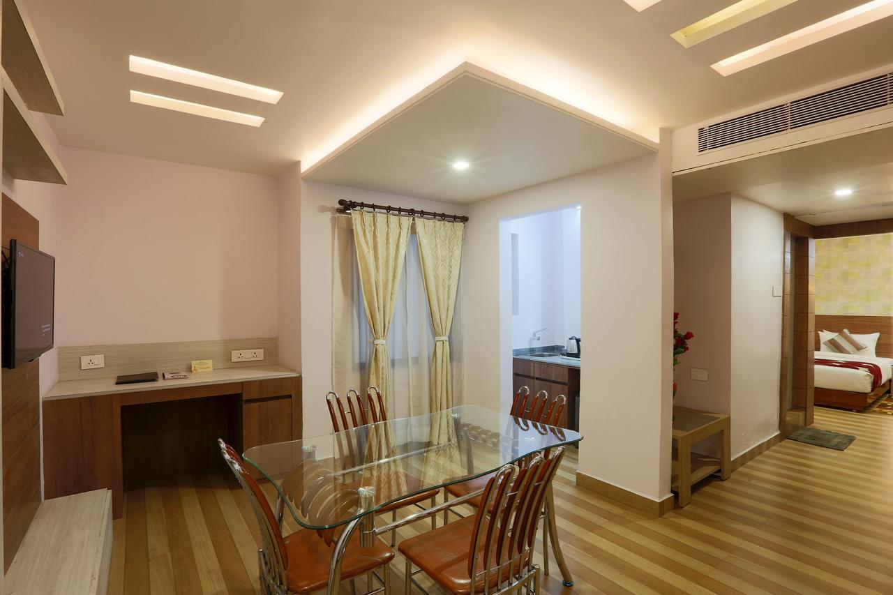 Hotel Sj International กูวาฮาติ ภายนอก รูปภาพ