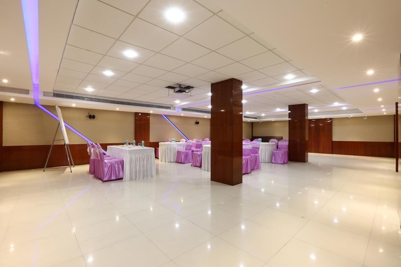 Hotel Sj International กูวาฮาติ ภายนอก รูปภาพ