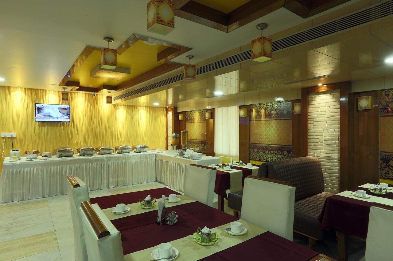 Hotel Sj International กูวาฮาติ ภายนอก รูปภาพ